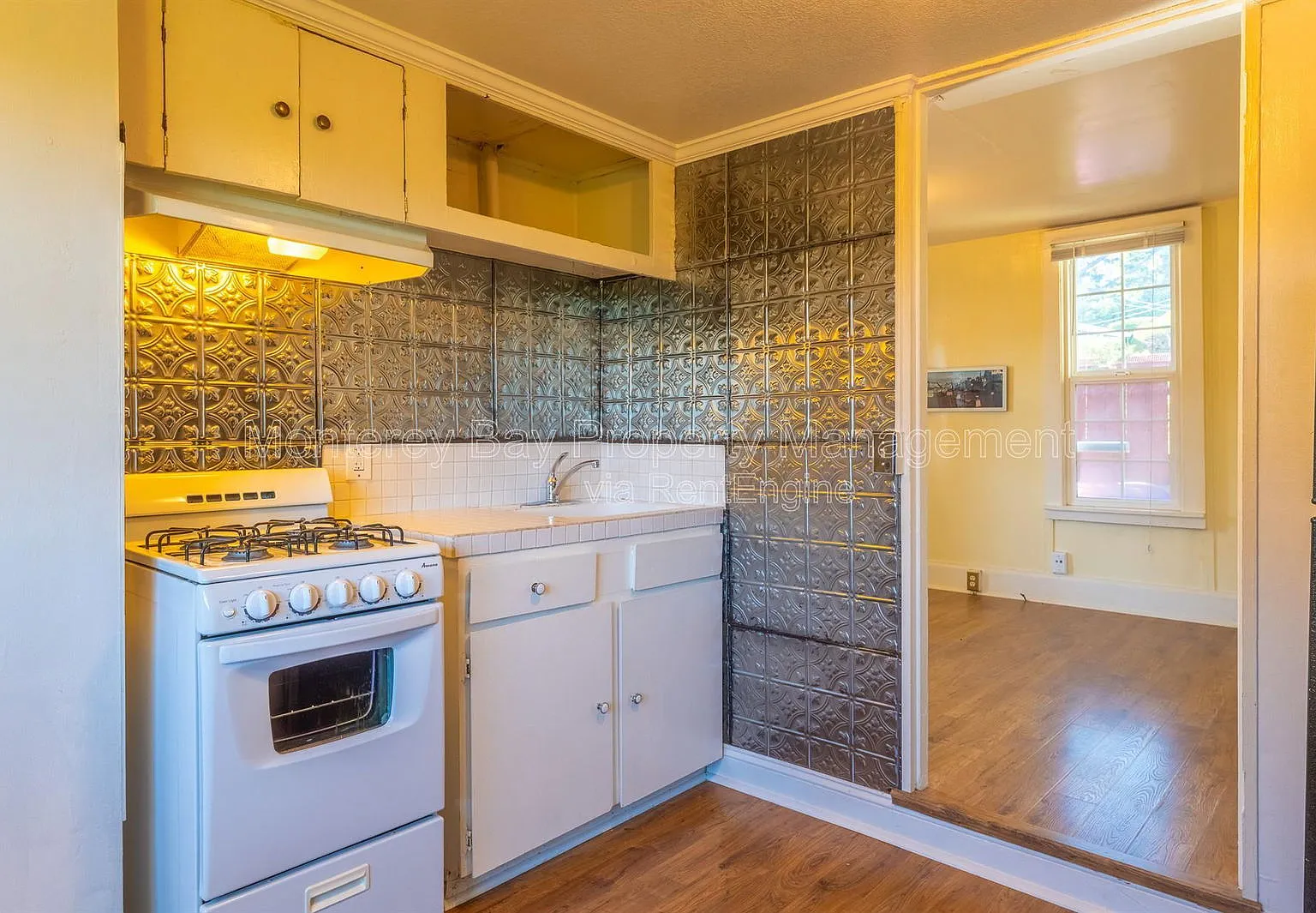 1 bed, 1.0 bath, 450 sqft, $2,050 — Photo 4