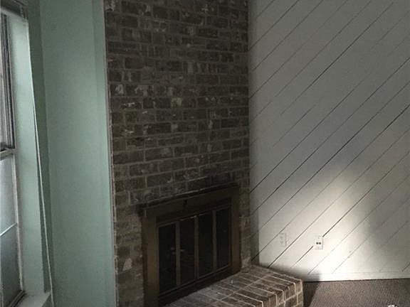 5th image of 141 Graystone Pl