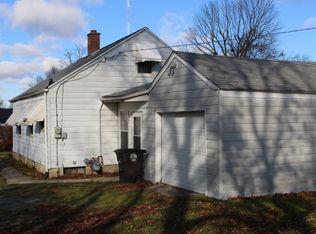 1632 Sprunger Ave, Fort Wayne, IN 46808
