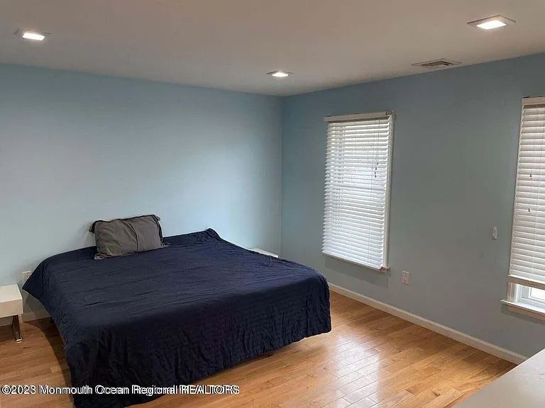 108 Poplar Ave — Photo 12