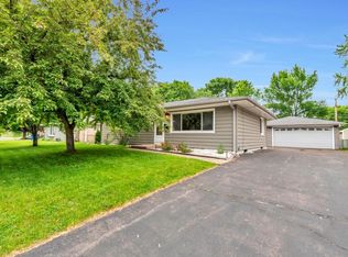 306 E 100th St, Bloomington, MN 55420
