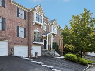 22 Summer Hill Rd, Wayne, NJ 07470