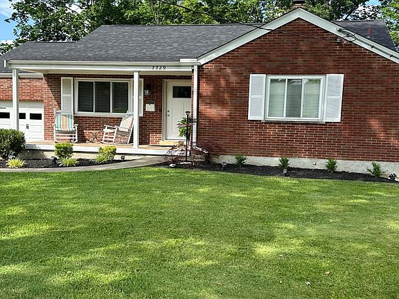 5th image of 7729 Hollywood Dr