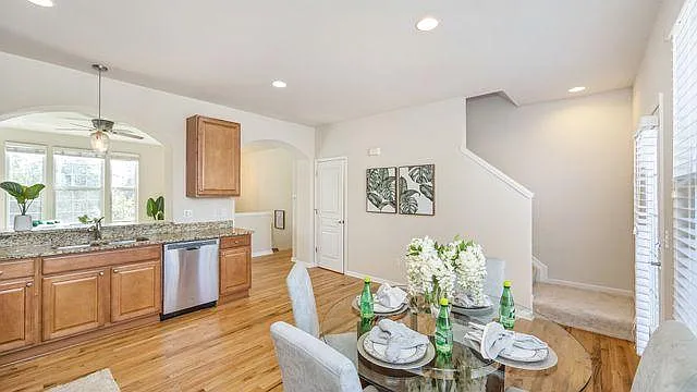 44613 Ellery Ln — Photo 9