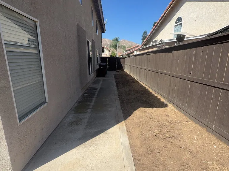 9586 Shadow Springs Dr — Photo 17