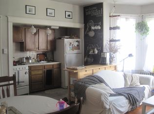 634 S 48th St #2R, Philadelphia, PA 19143