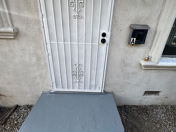 3rd image of 1911 Harbor Ave APT A