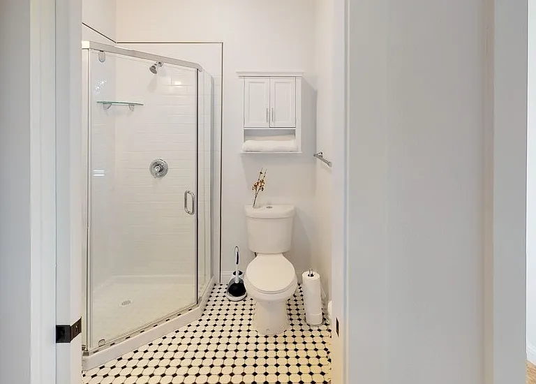 19Cottage - Private Rooms in Coliving Building — Photo 11