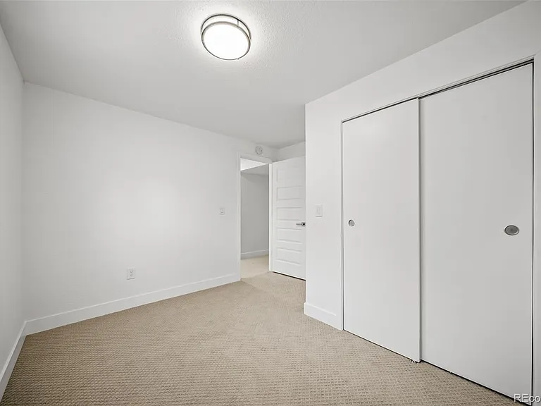 15989 E 18th Pl — Photo 30