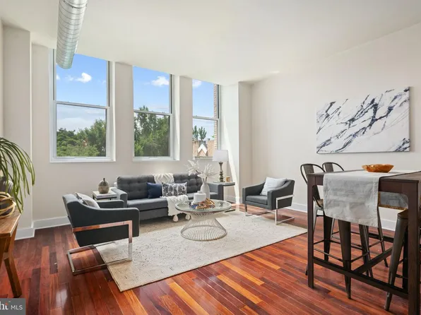 1101 Locust St #3D, Philadelphia, PA 19106