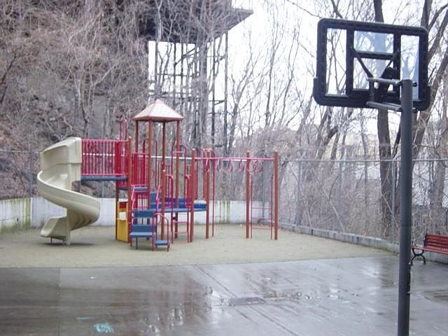 2nd image of 66 Overlook Ter APT 4B