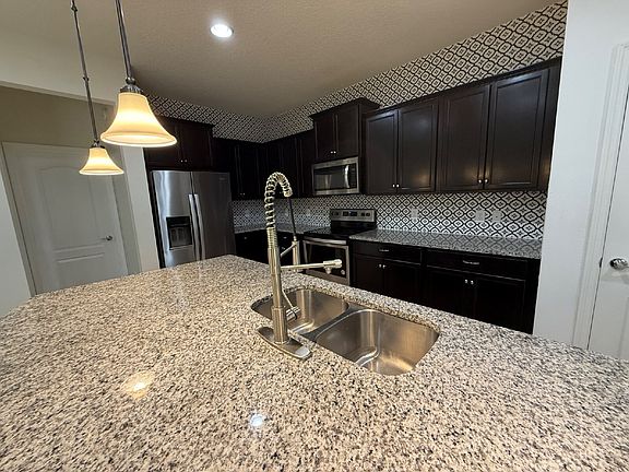 3rd image of 1513 Mumbai Way