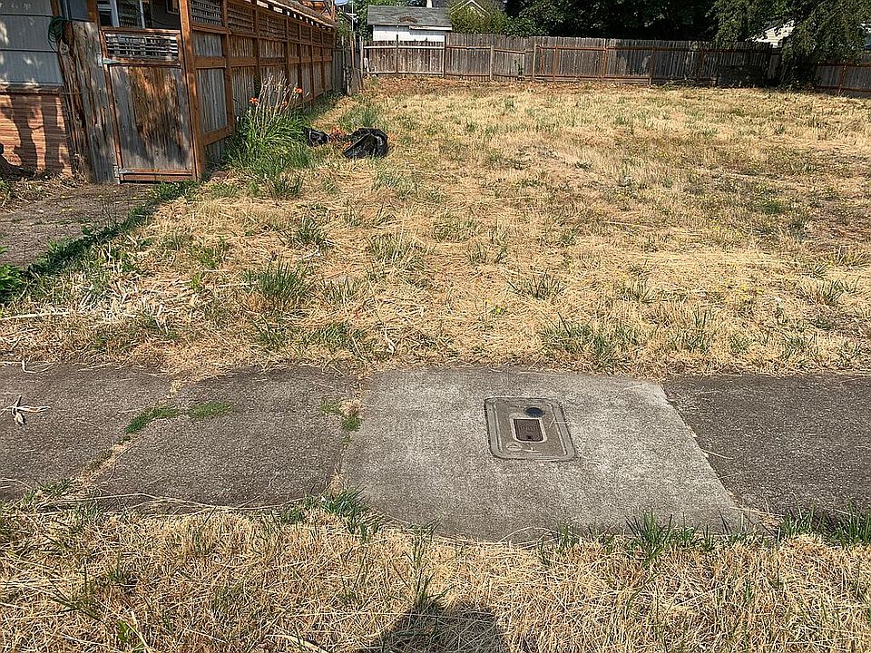 2nd image of 946 NW 10th St