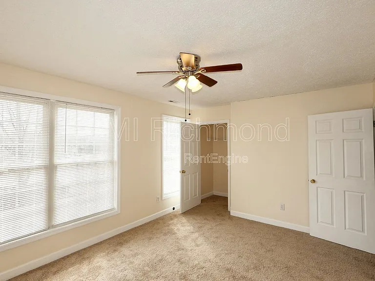 2716 Goyne Loop — Photo 14