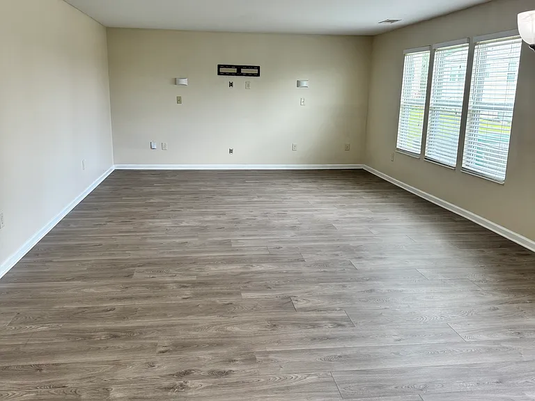 1620 Shire Village Dr — Photo 71
