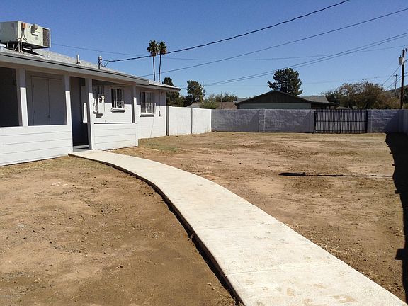 2nd image of 2501 W Dahlia Dr