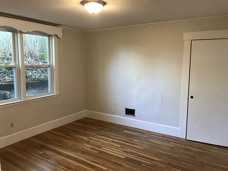16 Wheeler Ln — Photo 3