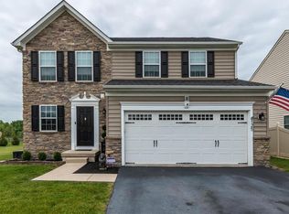 125 Garnet Dr, Gilbertsville, PA 19525