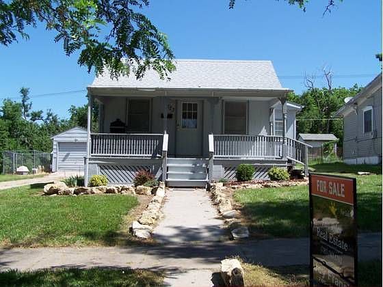 2nd image of 1223 Lincoln Ave