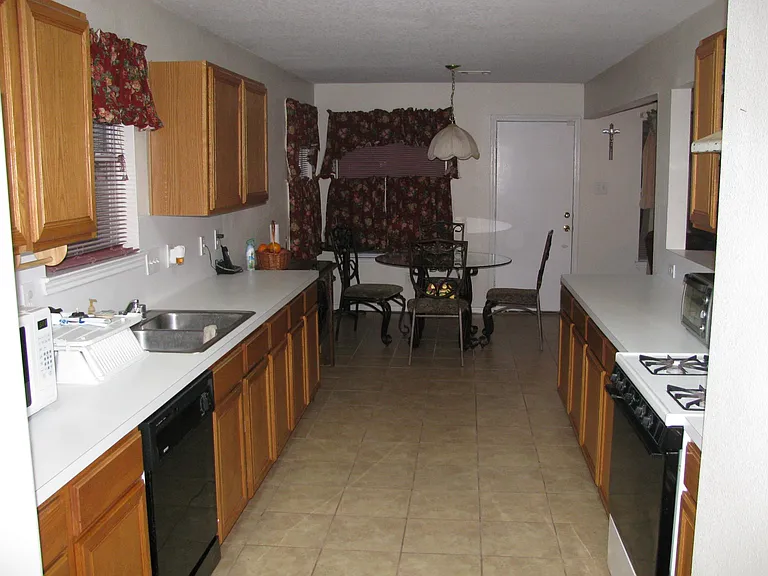10839 Bradford Way Dr — Photo 4