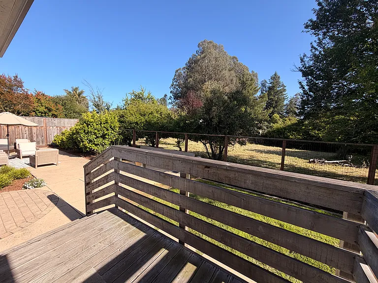 2826 Loraine Ln — Photo 40