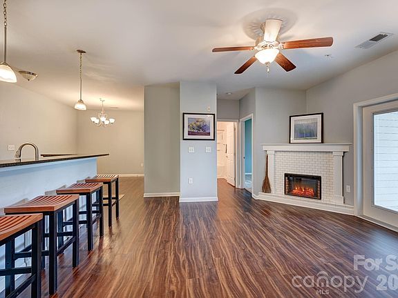 4th image of 142 Brickton Village Cir #205