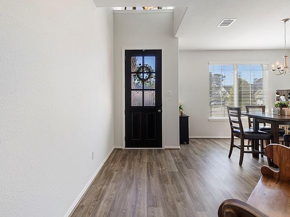 5th image of 40603 Goldeneye Pl