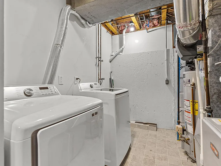 602 E Lincoln St — Photo 15