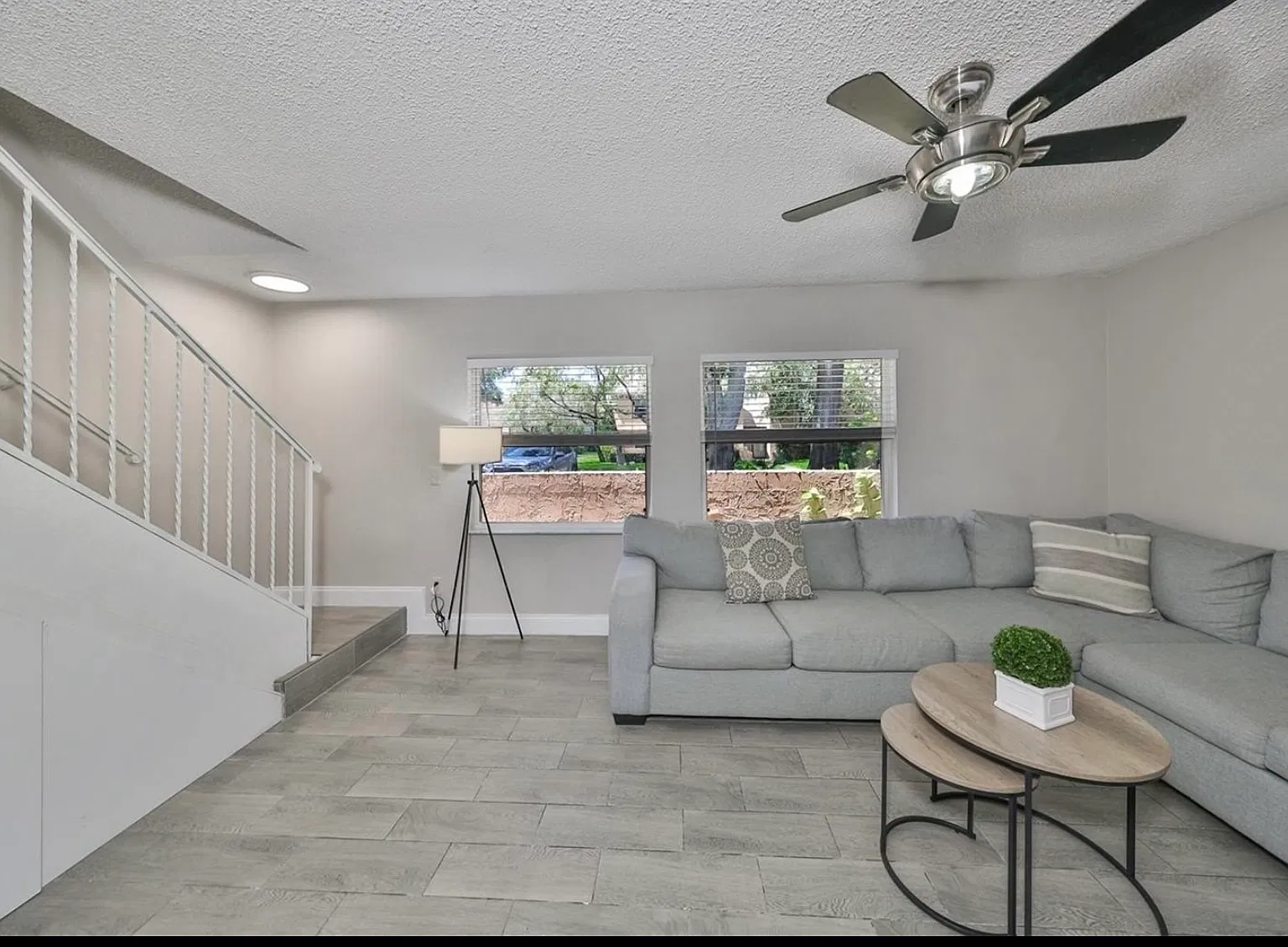 1823 Clearbrooke Dr — Photo 4