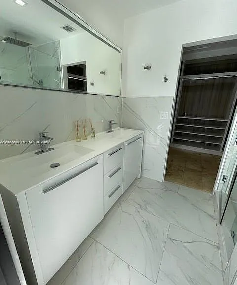 1252 Coral Ln — Photo 13