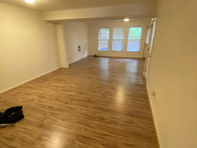 2560 Belcroft Pl — Photo 25