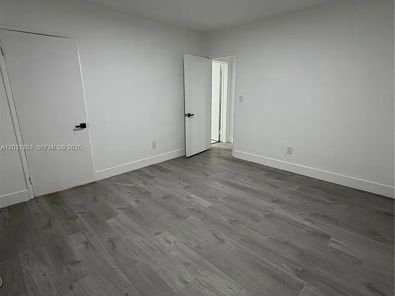 324 Surfside Blvd #7 — Photo 5