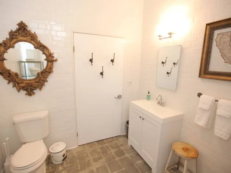 533 Vernon Ave — Photo 14