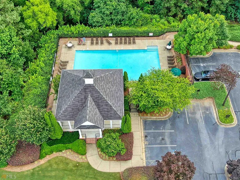 512 Blossom Way — Photo 34