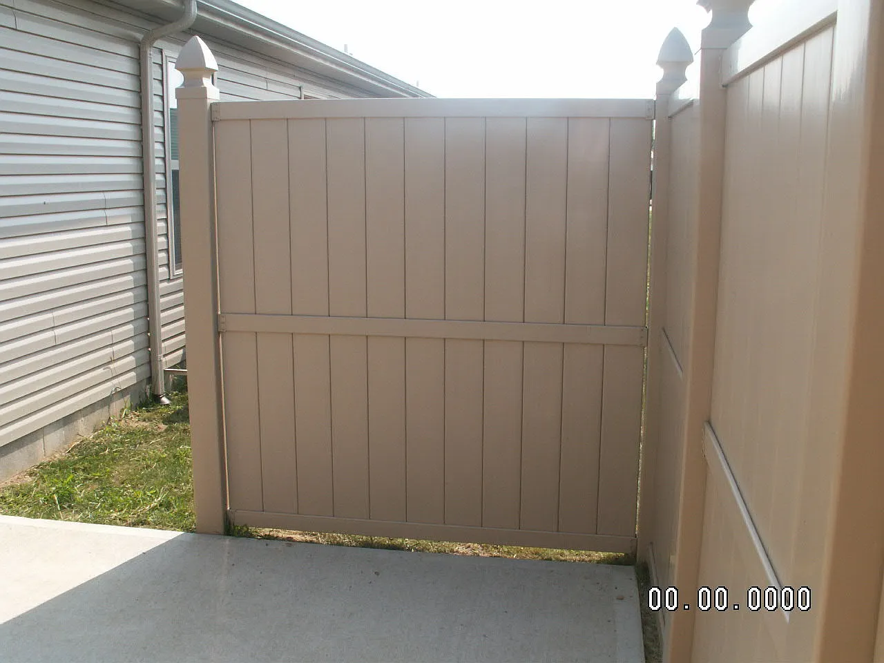Messler Family Laurel Creek Apts, 2213 Morning Glory — Photo 4