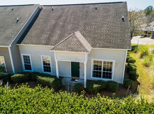3 Gardenview Ln, Hattiesburg, MS 39402
