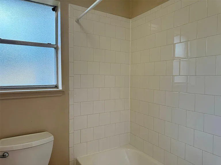 13430 Exton Ln — Photo 35