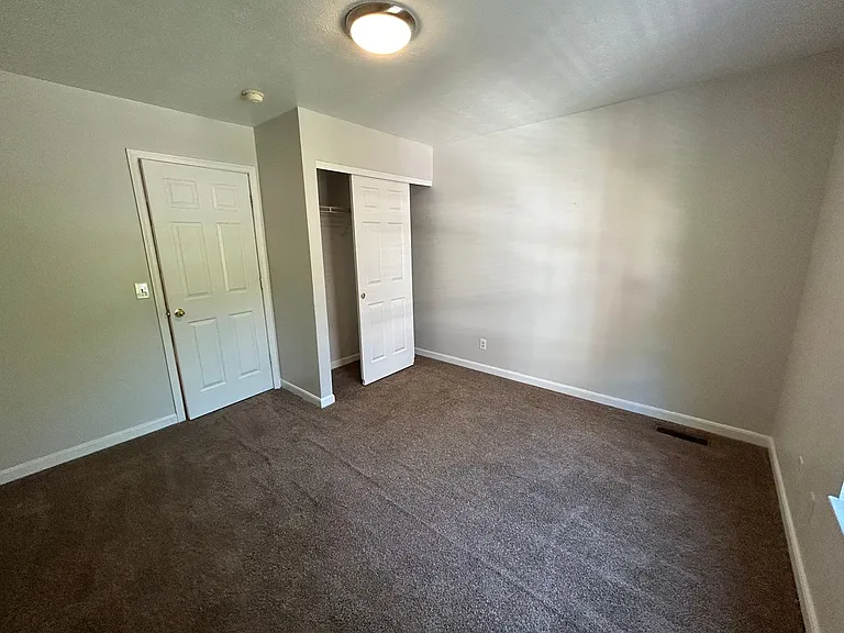3217 Daytona Ave — Photo 18