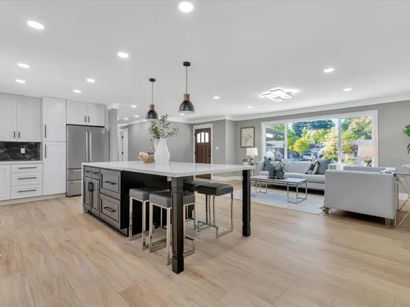 692 Christine Dr, Danville, CA 94526
