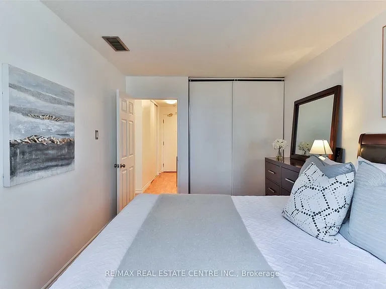4450 Tucana Ct #103 — Photo 8