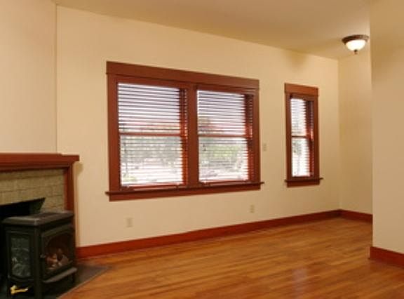 4th image of 2811 B St APT 1