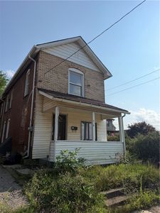 218 E Division St, New Castle, PA, 16101
