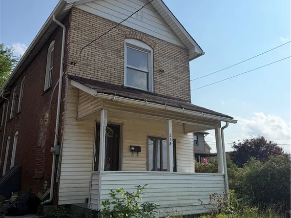 218 E Division St, New Castle, PA 16101
