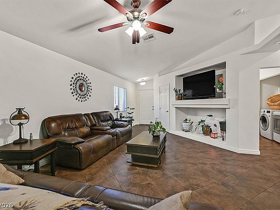 4th image of 4940 Jimmy Buffet St