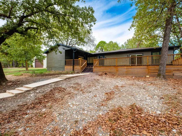 2201 Roberts Rd, Little Rock, AR 72223