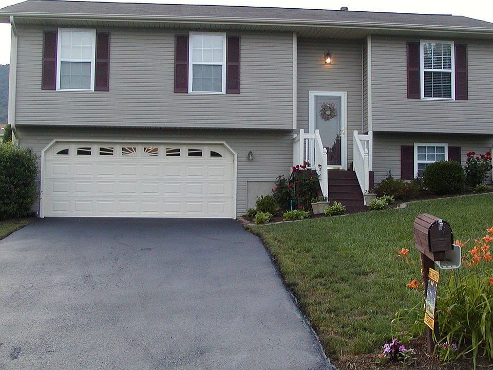 1st image of 4930 Orchard Park Dr