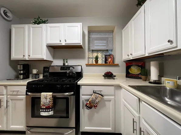 1214 N Paulina St APT 1F, Chicago, IL 60622