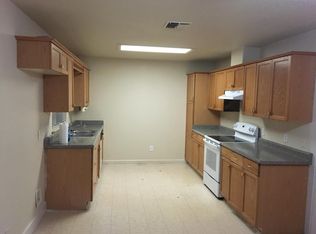 5669 W Richert Ave, Fresno, CA 93722