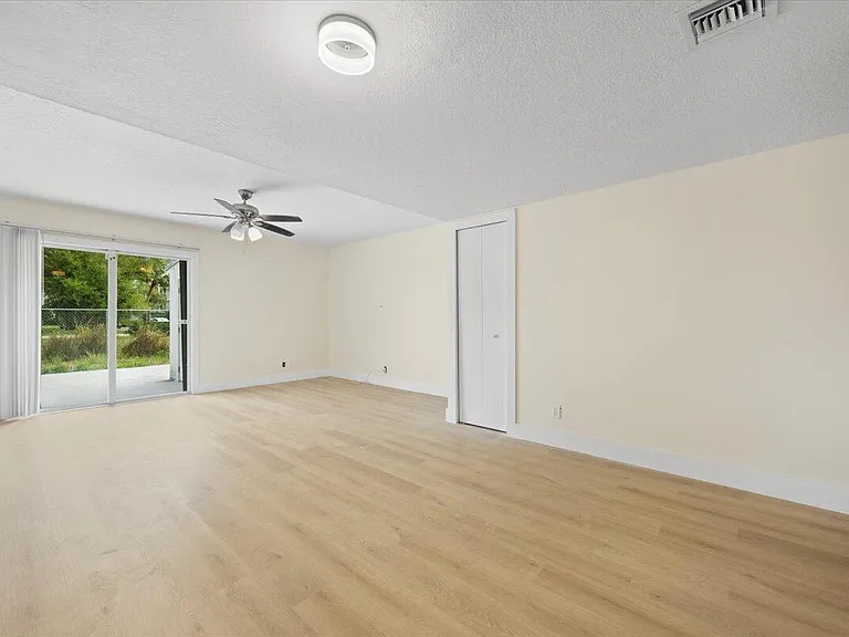 3666 Pinehurst Dr #C — Photo 10