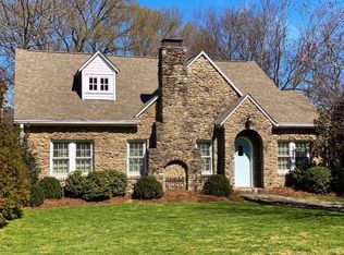 1118 Woodvale Dr, Nashville, TN 37204
